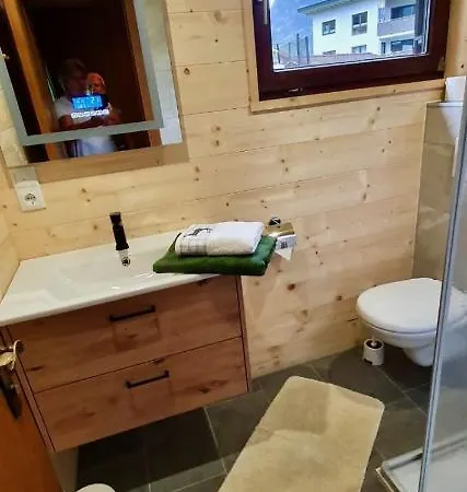 Alpen-chalets Achensee Appartamento *